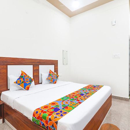 Fabhotel Shree Venkatesh Nileyam Ayodhya Екстер'єр фото